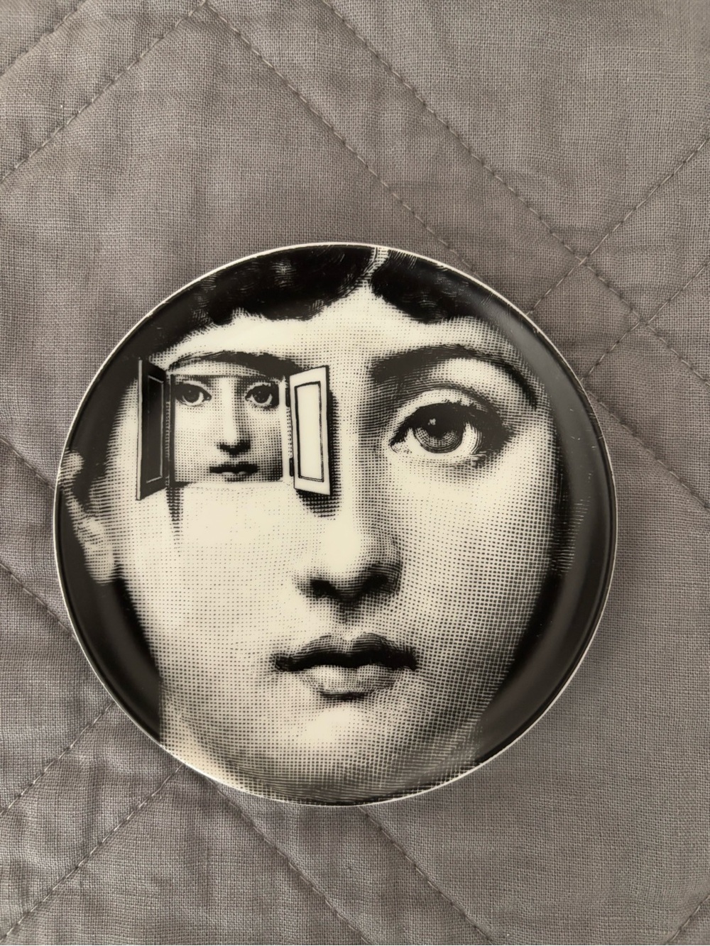 Fornasetti Black and White Trinket Dishes with Branded Box 4 pcs - Picture 9 of 10